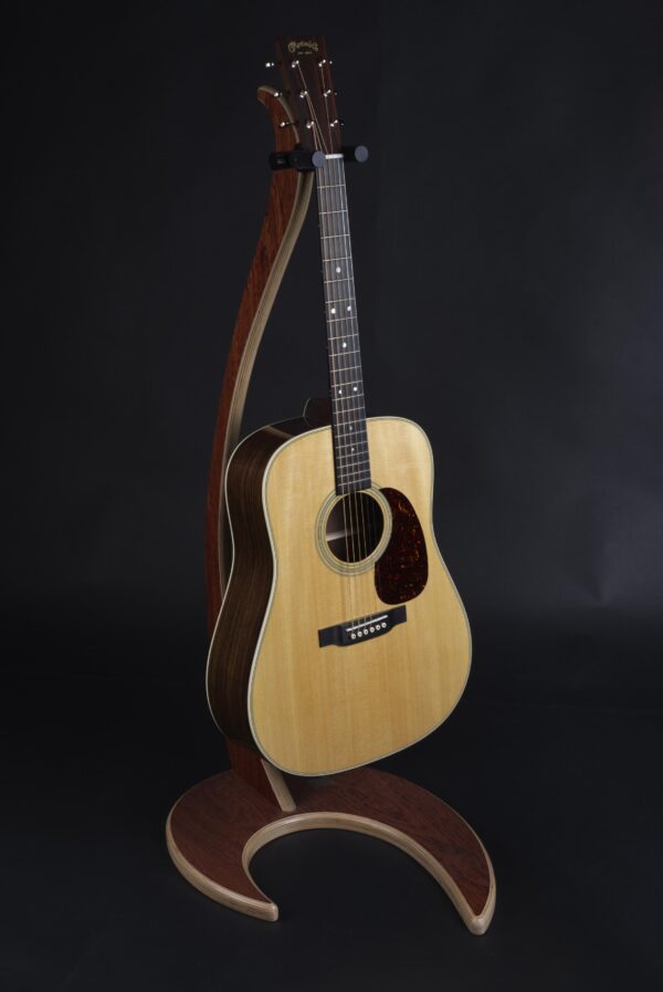 MARTIN GUITARS D28-4