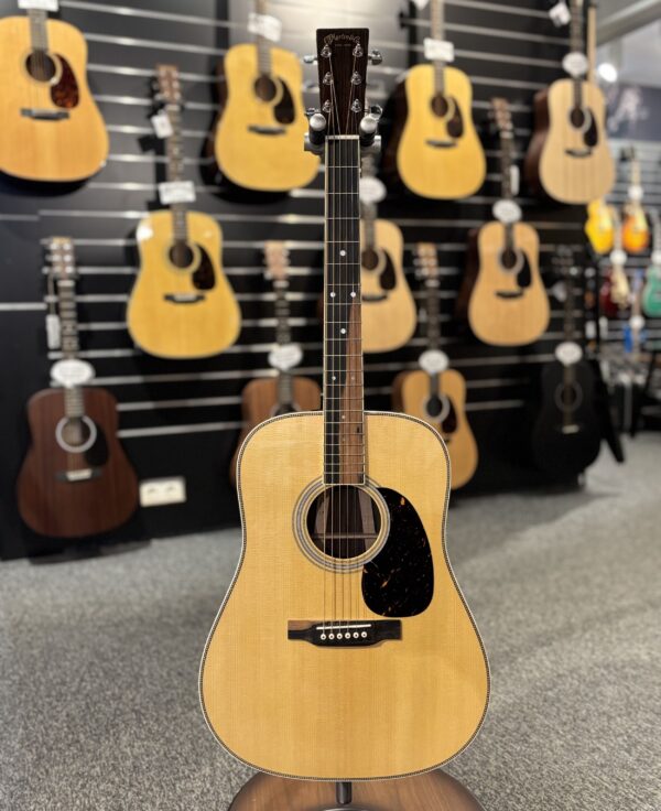 MARTIN GUITARS HD35-1