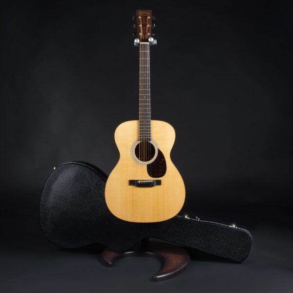 MARTIN GUITARS OM 21-2