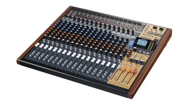 TASCAM Model 24-4