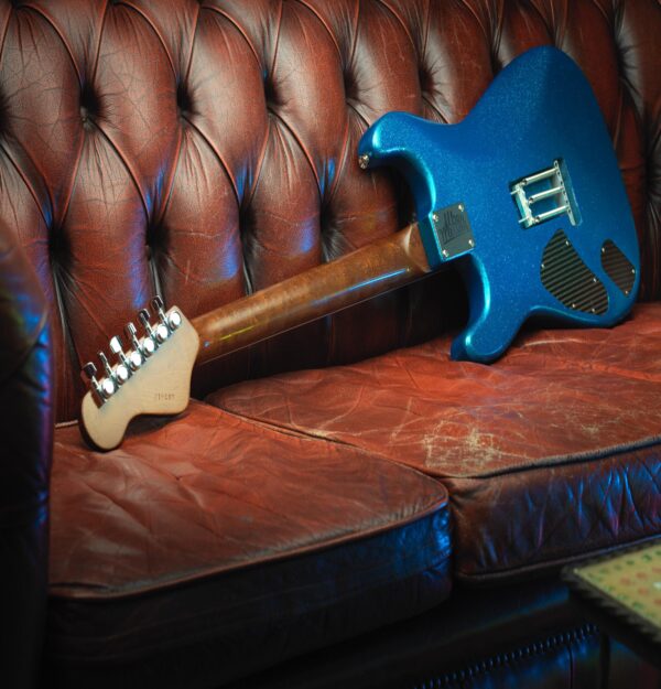 UBERMEISTER S. Blue Flitter Custom Shop-6