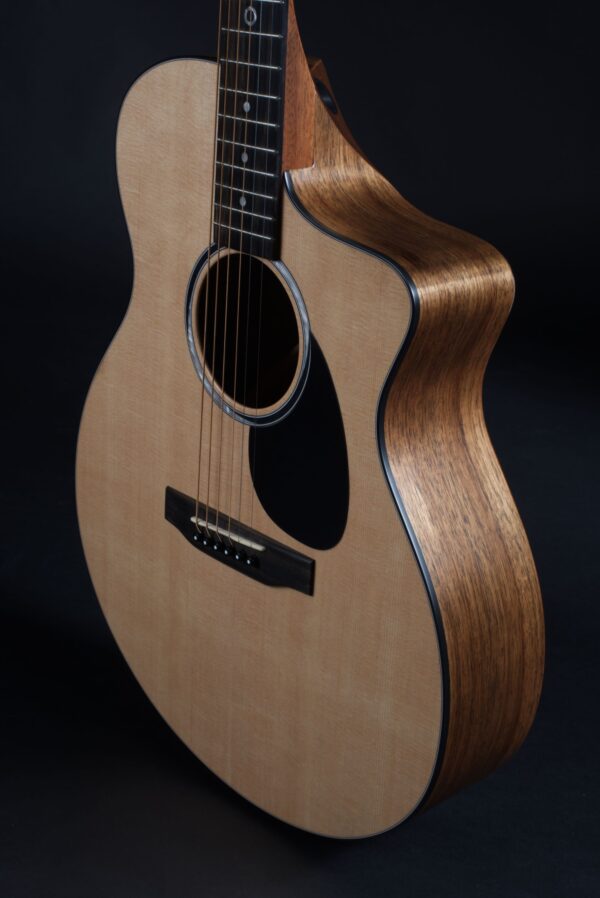 MARTIN GUITARS Road Serie SC-10E-4