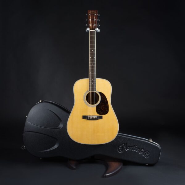 MARTIN GUITARS D35-2