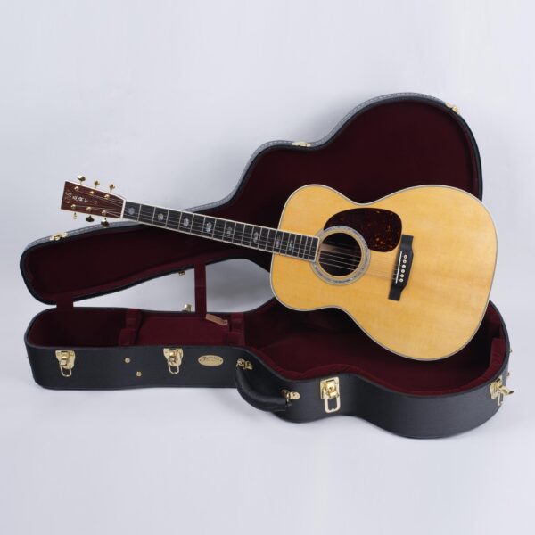 MARTIN GUITARS J40-1