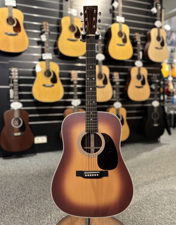 MARTIN GUITARS D28 Satin Amberburst-10