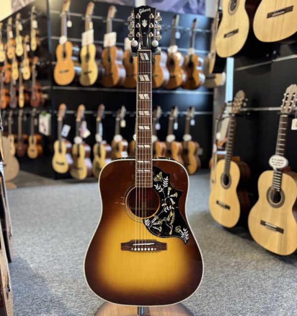 GIBSON Hummingbird Standard Red Spruce Custom Shop-8