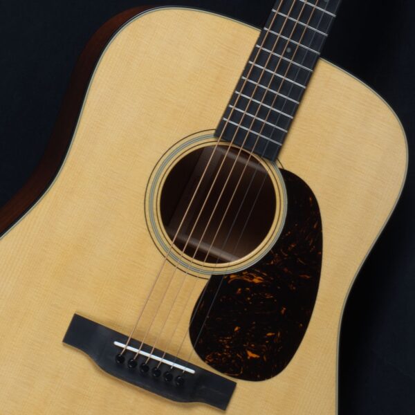 MARTIN GUITARS D-18 Satin-4