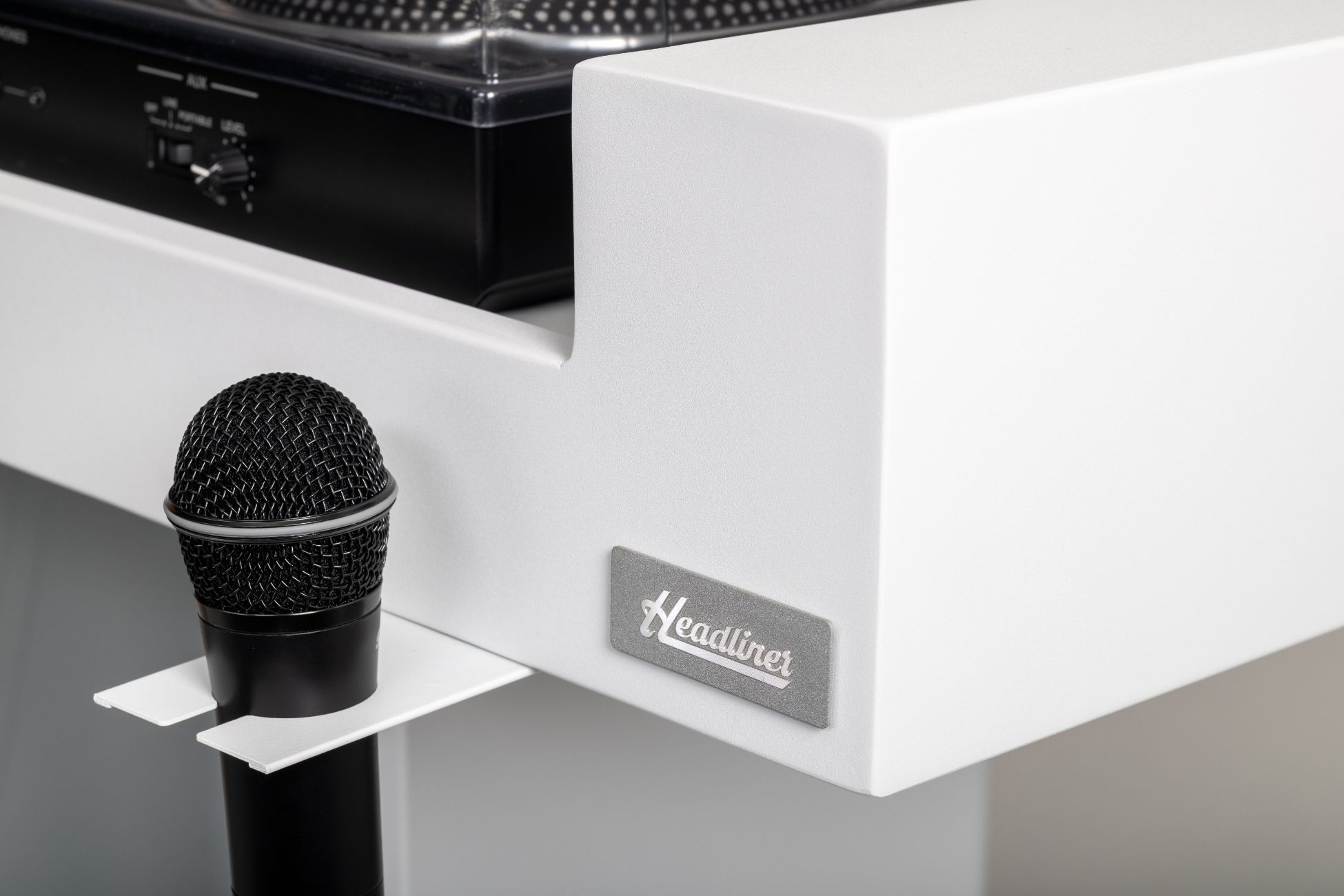Headliner LA MALIBU PORTABLE DJ BOOTH White-10