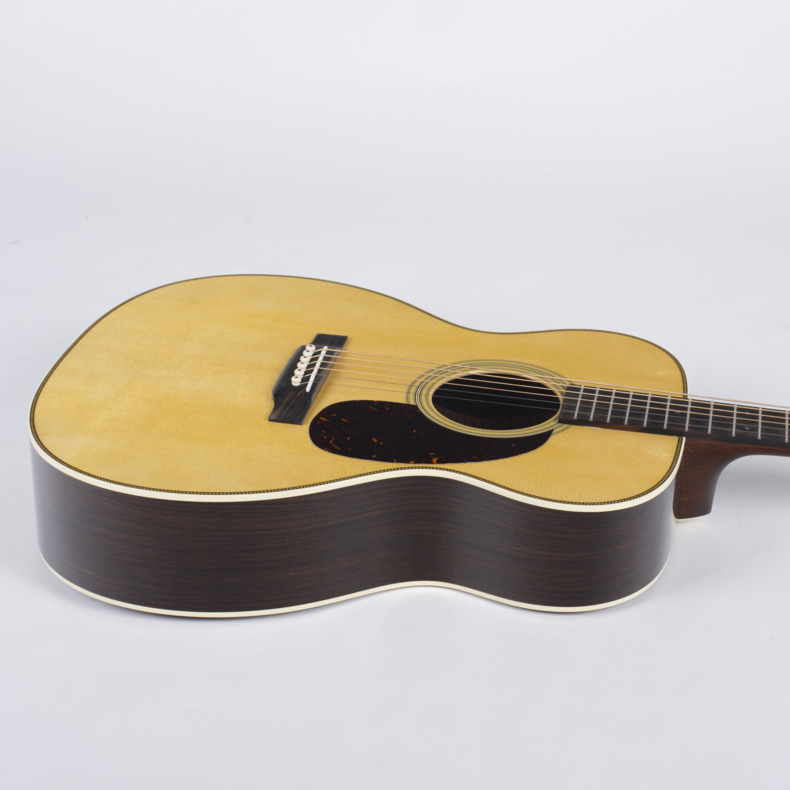 MARTIN GUITARS 000-28-4