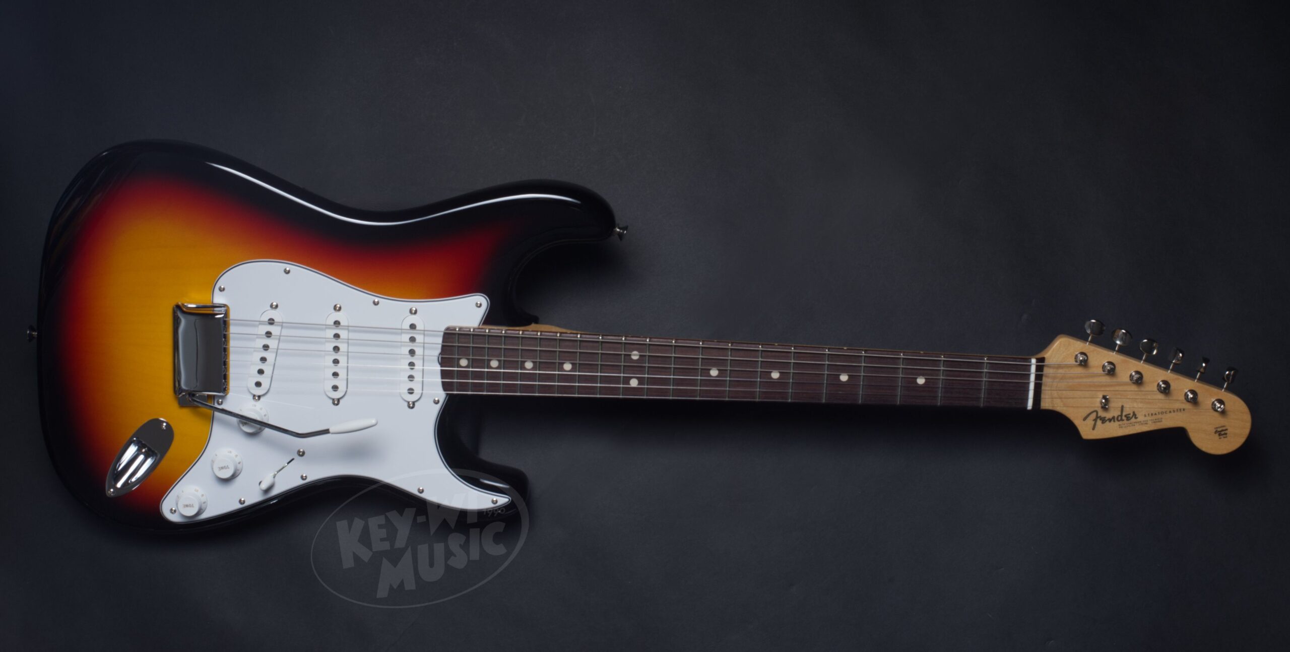 FENDER Masterbuilt Custom Shop Dennis Galuszka 63' Stratocaster NOS 3 Color Sunburst-3