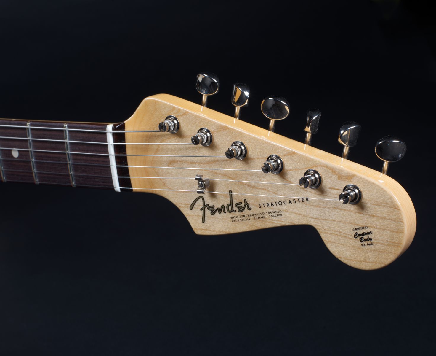 FENDER Masterbuilt Custom Shop Dennis Galuszka 63' Stratocaster NOS 3 Color Sunburst-9