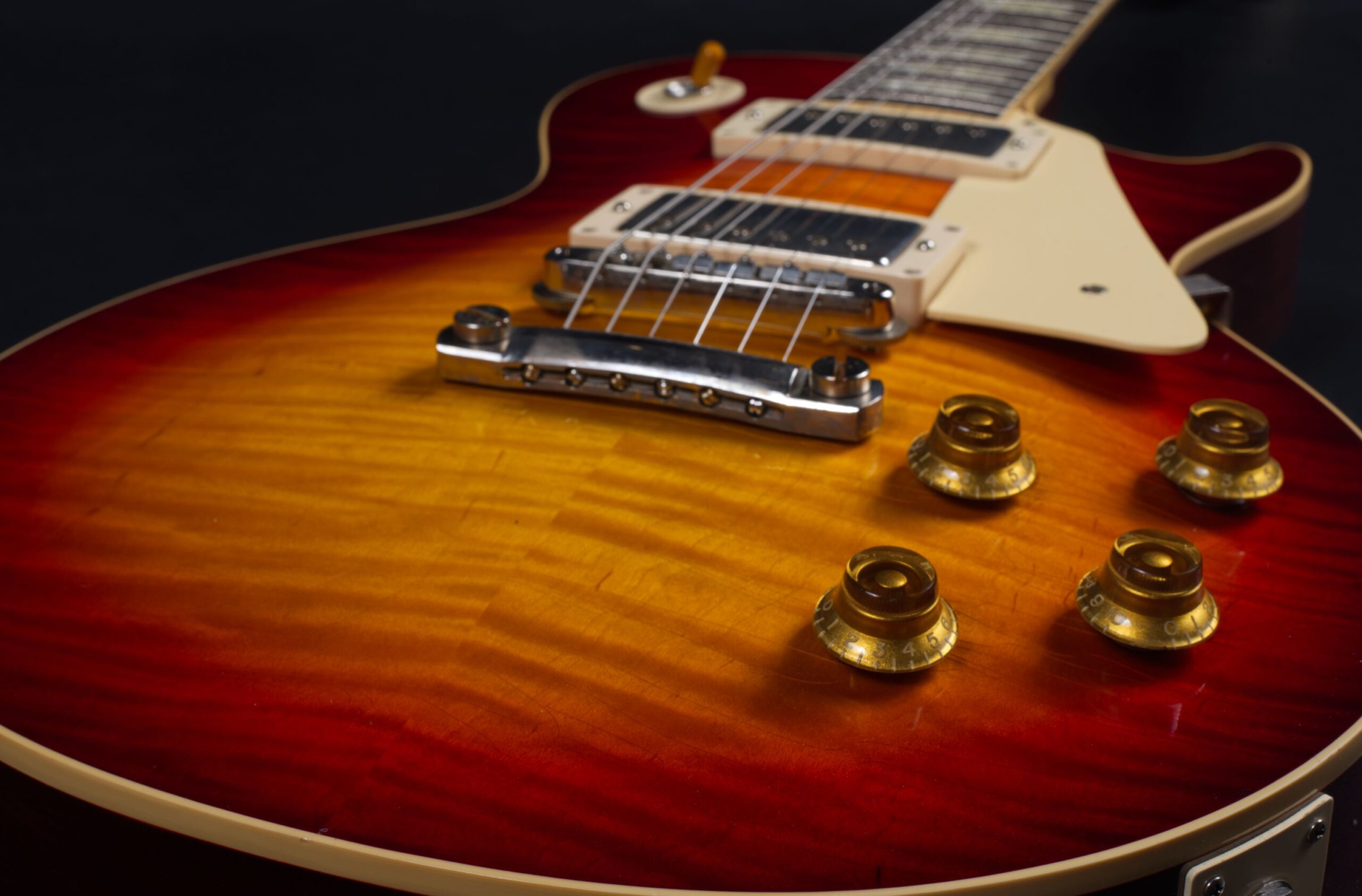 GIBSON 1959 Les Paul Standard Reissue Ultra Light Aged Factory Burst Murphy Lab -7