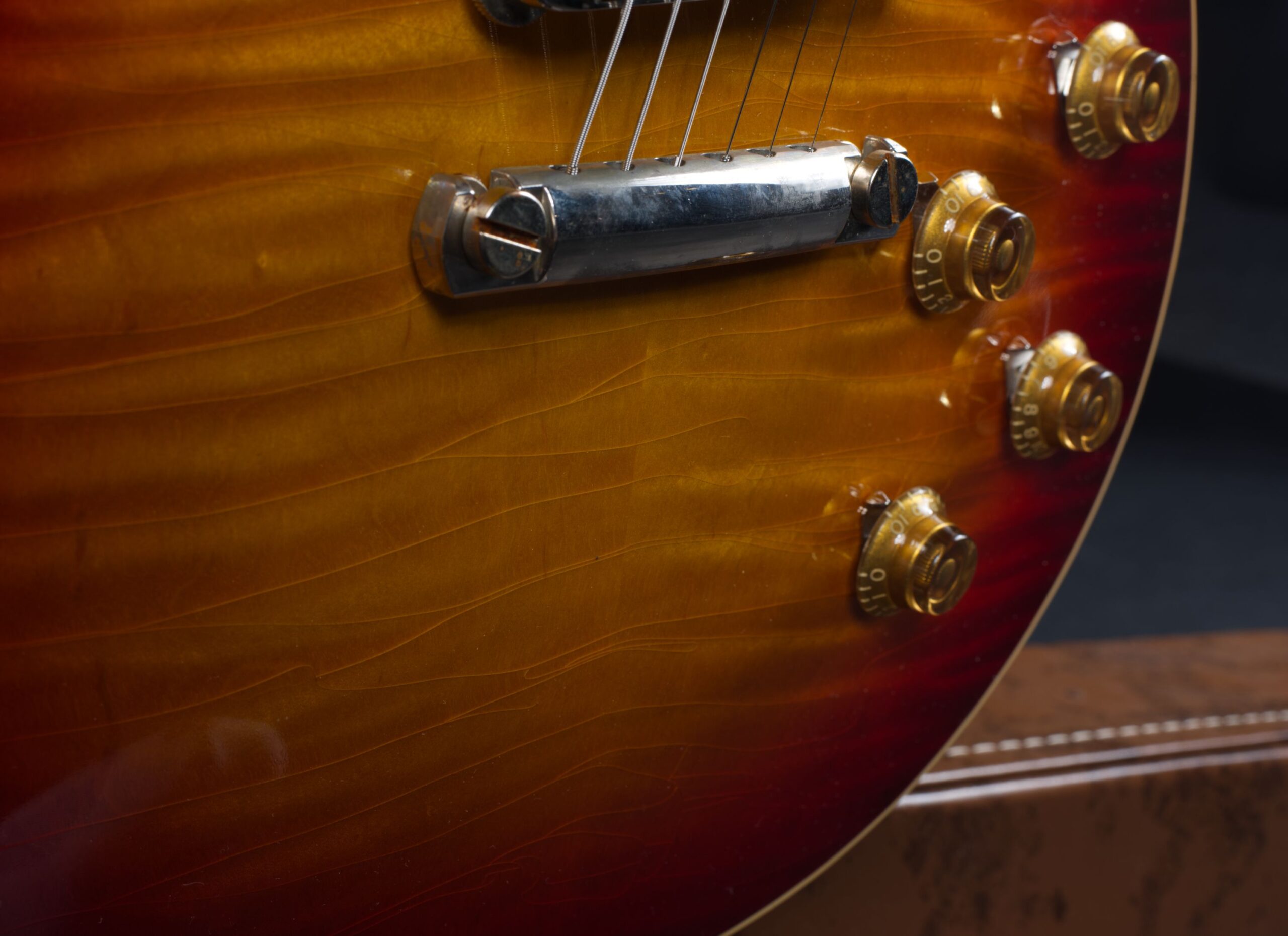 GIBSON 1959 Les Paul Standard Reissue Ultra Light Aged Factory Burst Murphy Lab -8