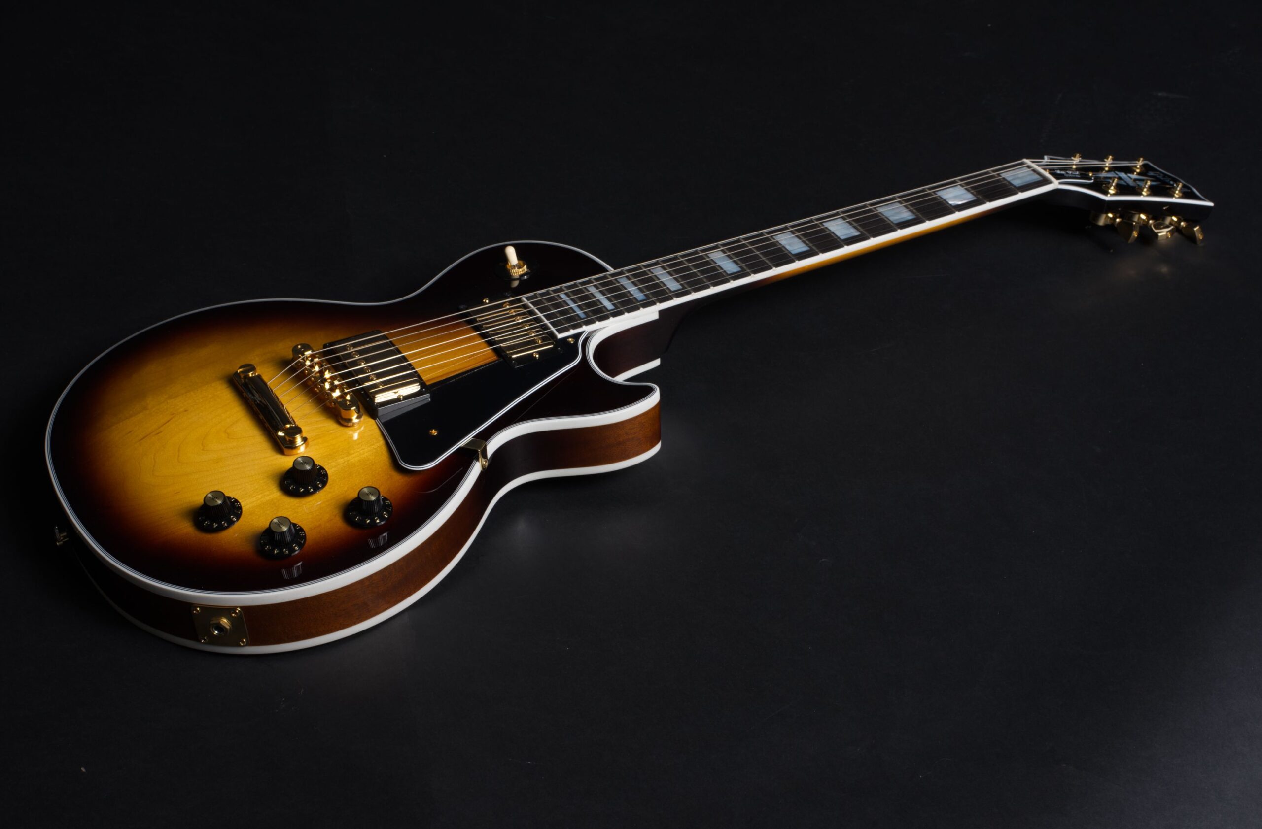 GIBSON Les Paul Custom 70s Tobacco Burst -4