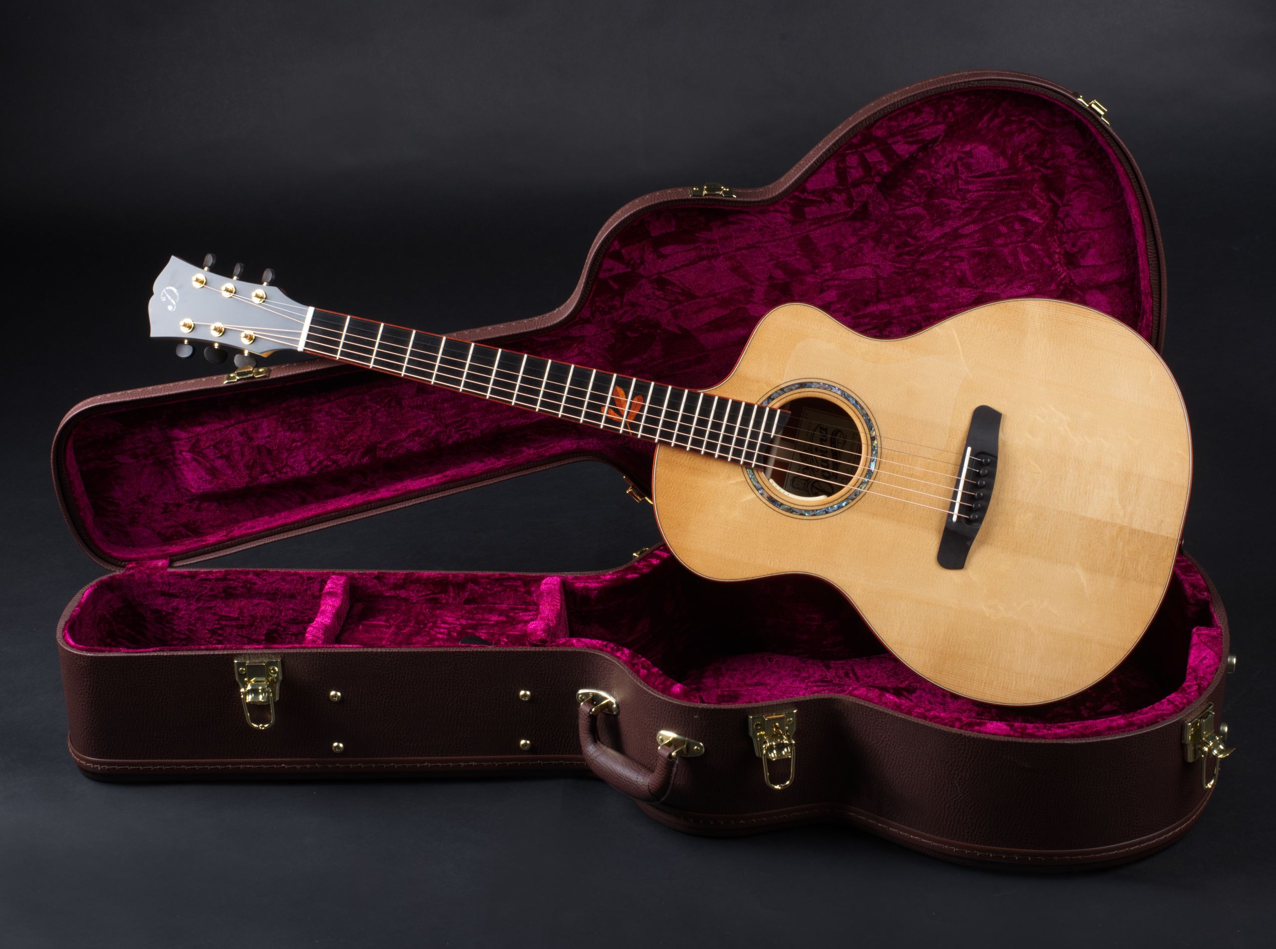 DOWINA Master Padauk GACE-SWS Anthem-11